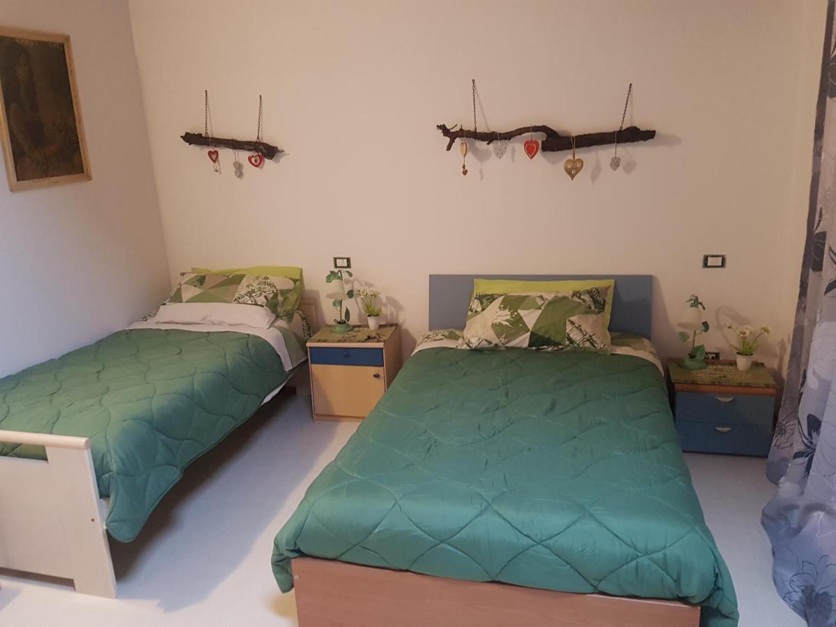 Al Fienile Hotel Orzano ภายนอก รูปภาพ