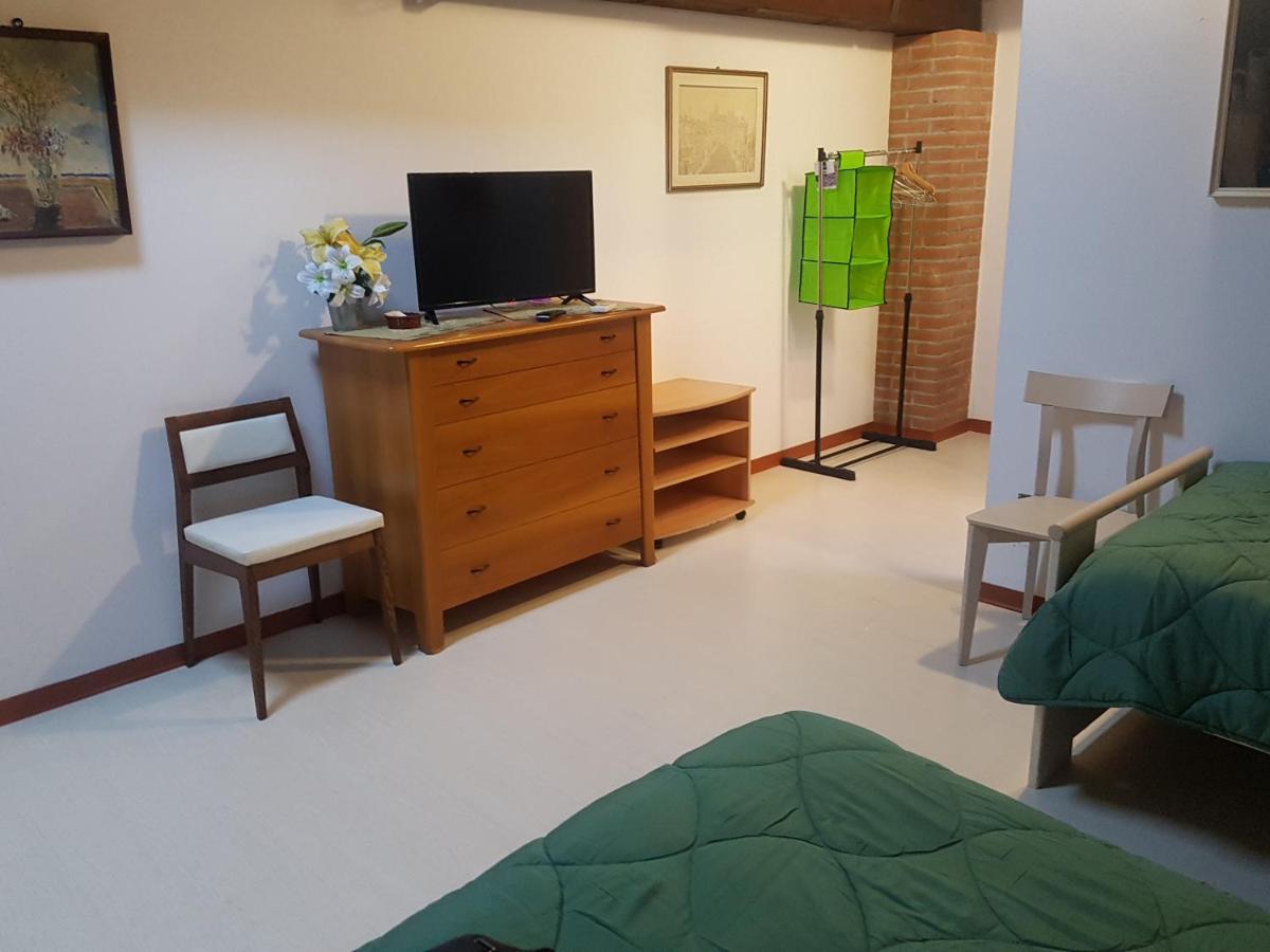 Al Fienile Hotel Orzano ภายนอก รูปภาพ