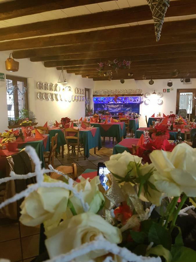 Al Fienile Hotel Orzano ภายนอก รูปภาพ
