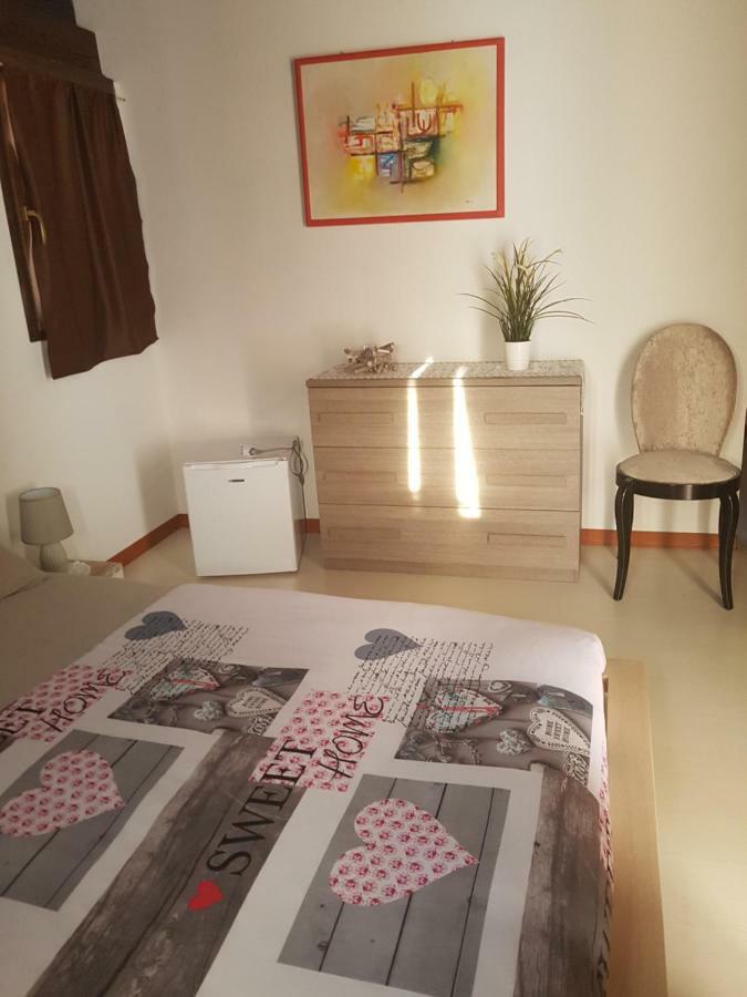 Al Fienile Hotel Orzano ภายนอก รูปภาพ