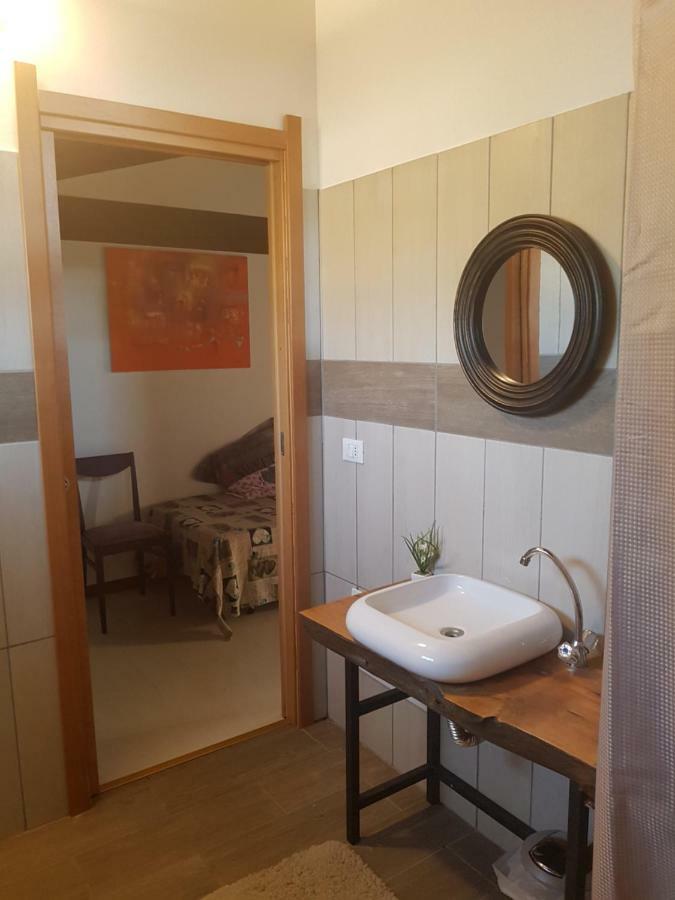 Al Fienile Hotel Orzano ภายนอก รูปภาพ