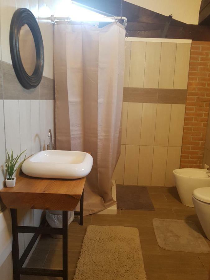 Al Fienile Hotel Orzano ภายนอก รูปภาพ