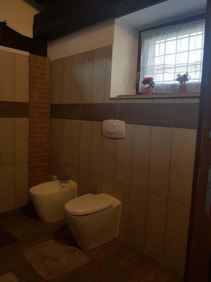 Al Fienile Hotel Orzano ภายนอก รูปภาพ