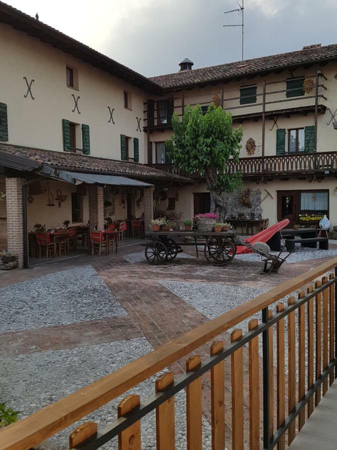 Al Fienile Hotel Orzano ภายนอก รูปภาพ